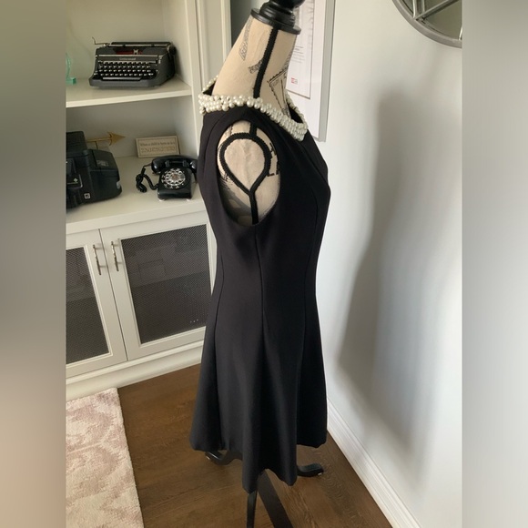 KARL LAGERFELD PARIS Pearl Neckline Black Sleeveless Dress Size 10 BRAND NEW - Picture 5 of 12